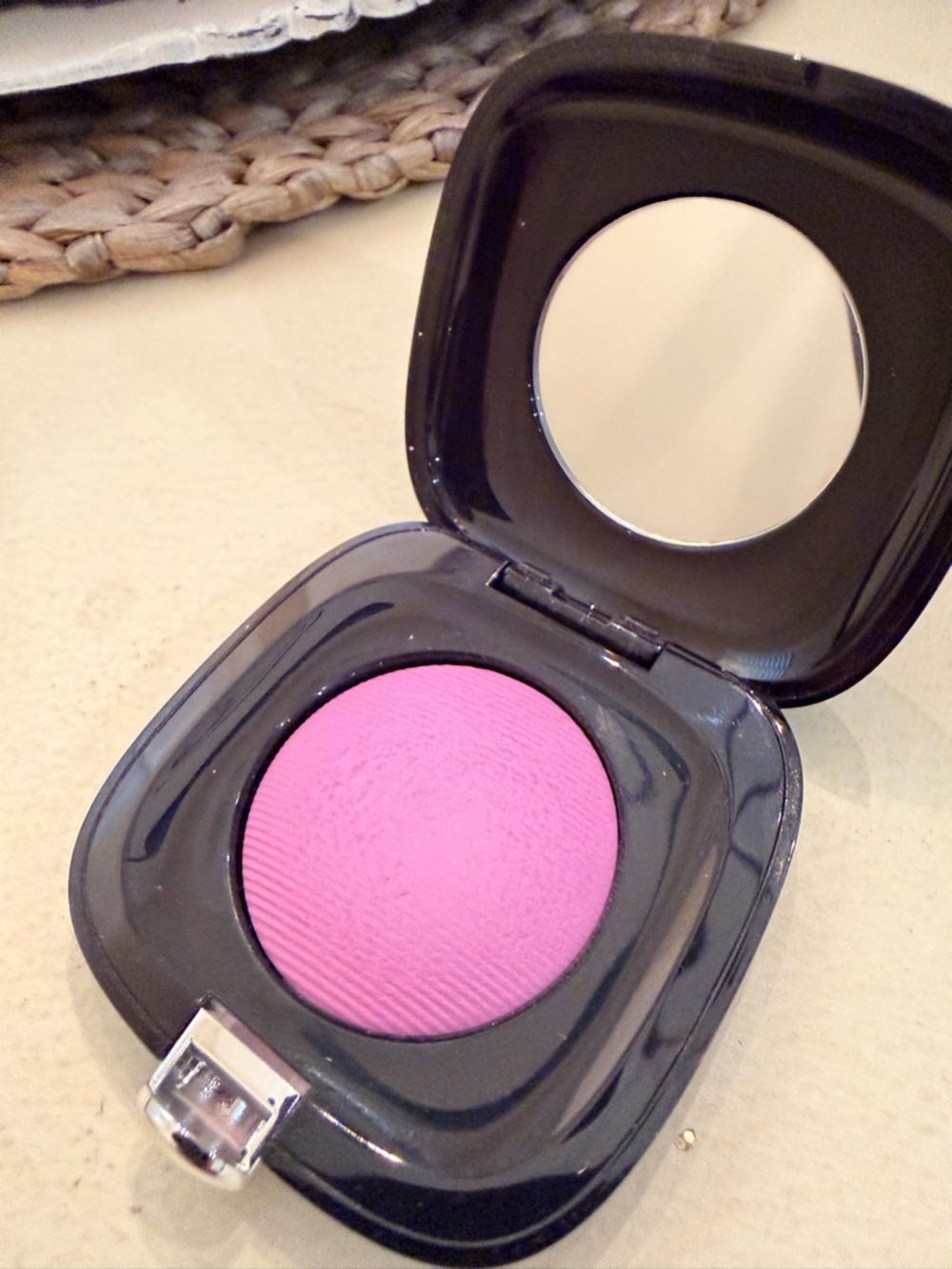 Marc Jacobs Shameless Blush in 212 Outspoken